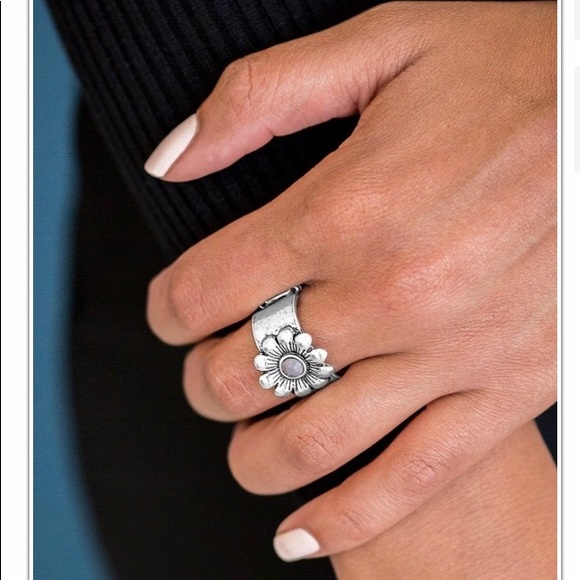 Dreamy Fields - Silver - Picture 2 of 2